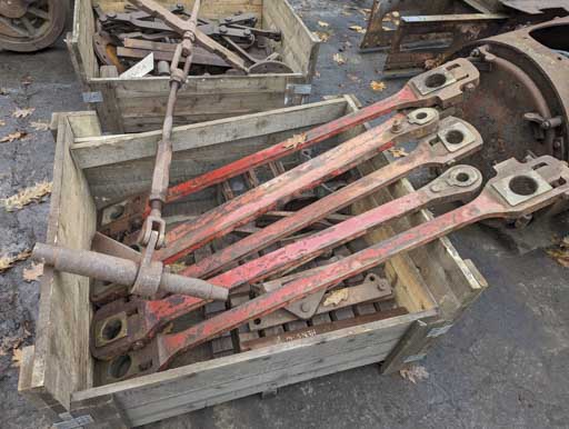 Oprava parní lokomotivy jednotlivé díly