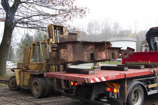 Oprava parní lokomotivy jednotlivé díly